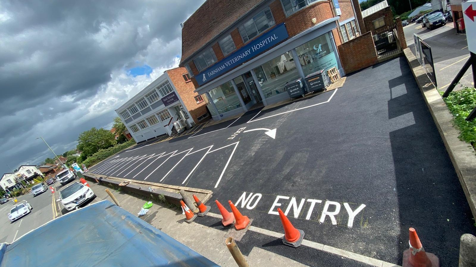 Line Marking in Surrey & London by London Tar